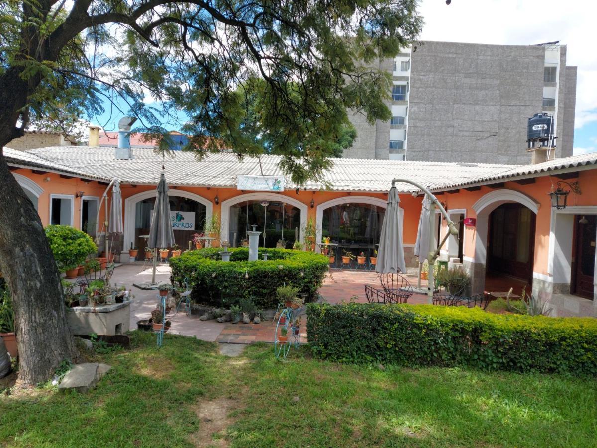 Naupa House Hostel Cochabamba Exteriör bild