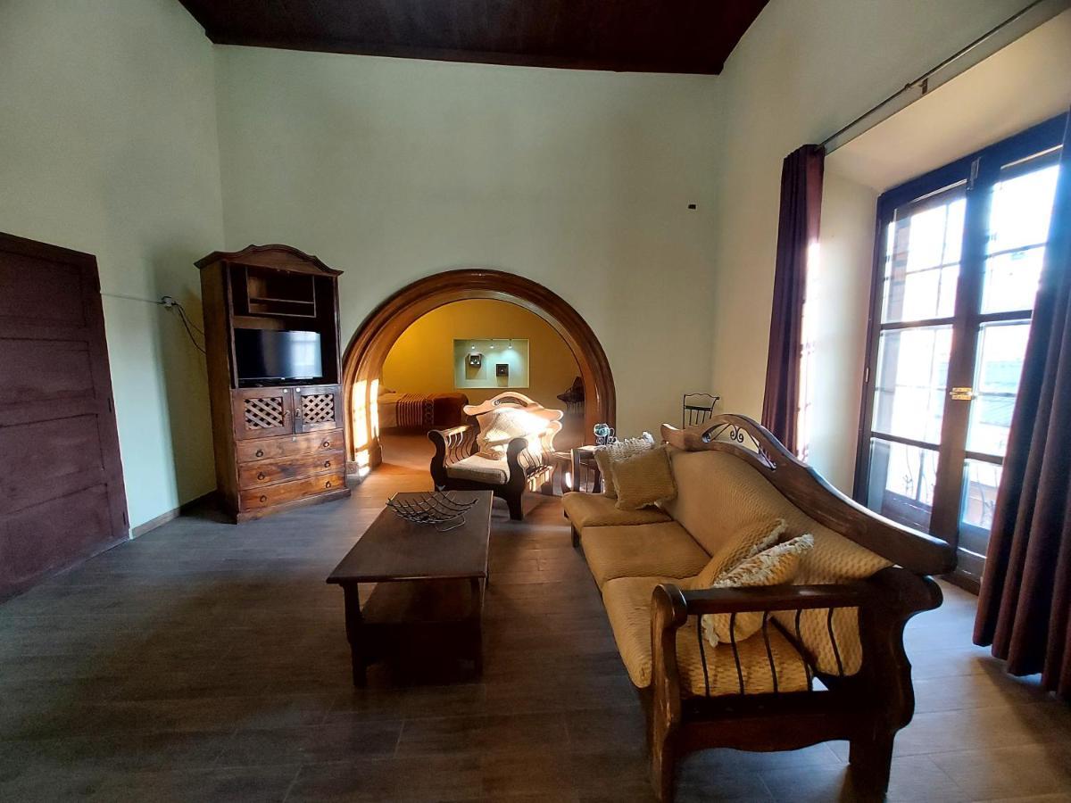 Naupa House Hostel Cochabamba Exteriör bild