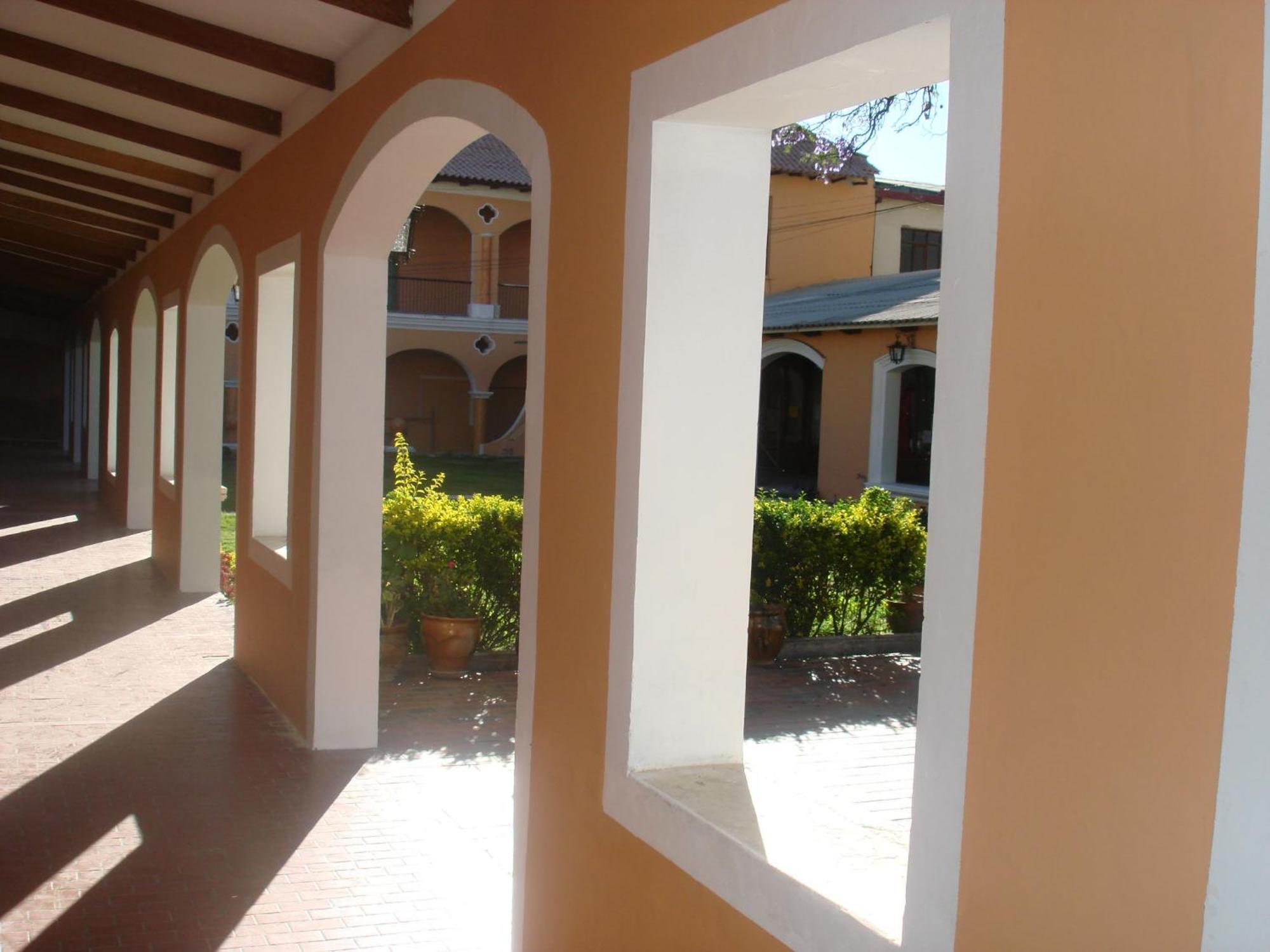 Naupa House Hostel Cochabamba Exteriör bild